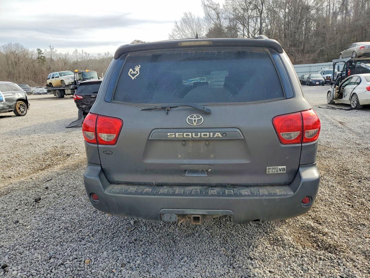 2011 TOYOTA Sequoia