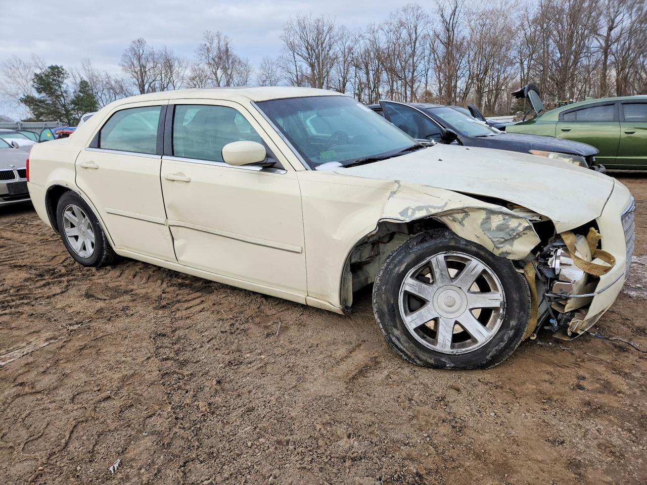 2005 CHRYSLER 300