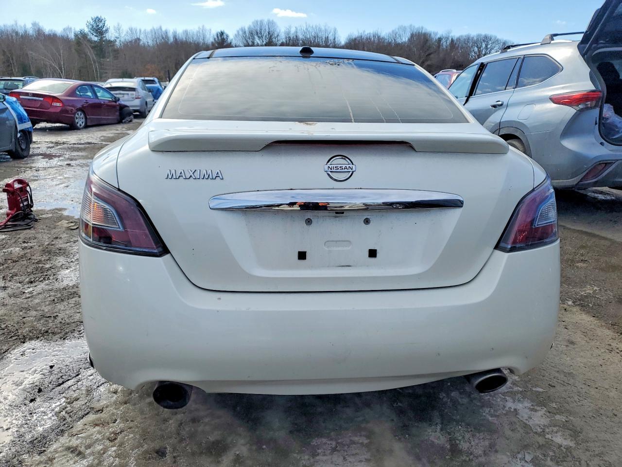 2013 NISSAN Maxima