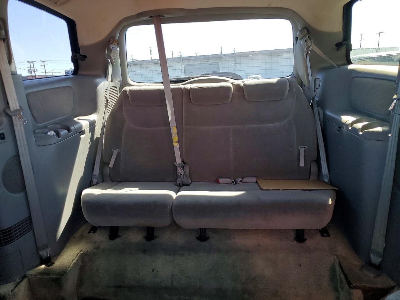 2004 TOYOTA SIENNA