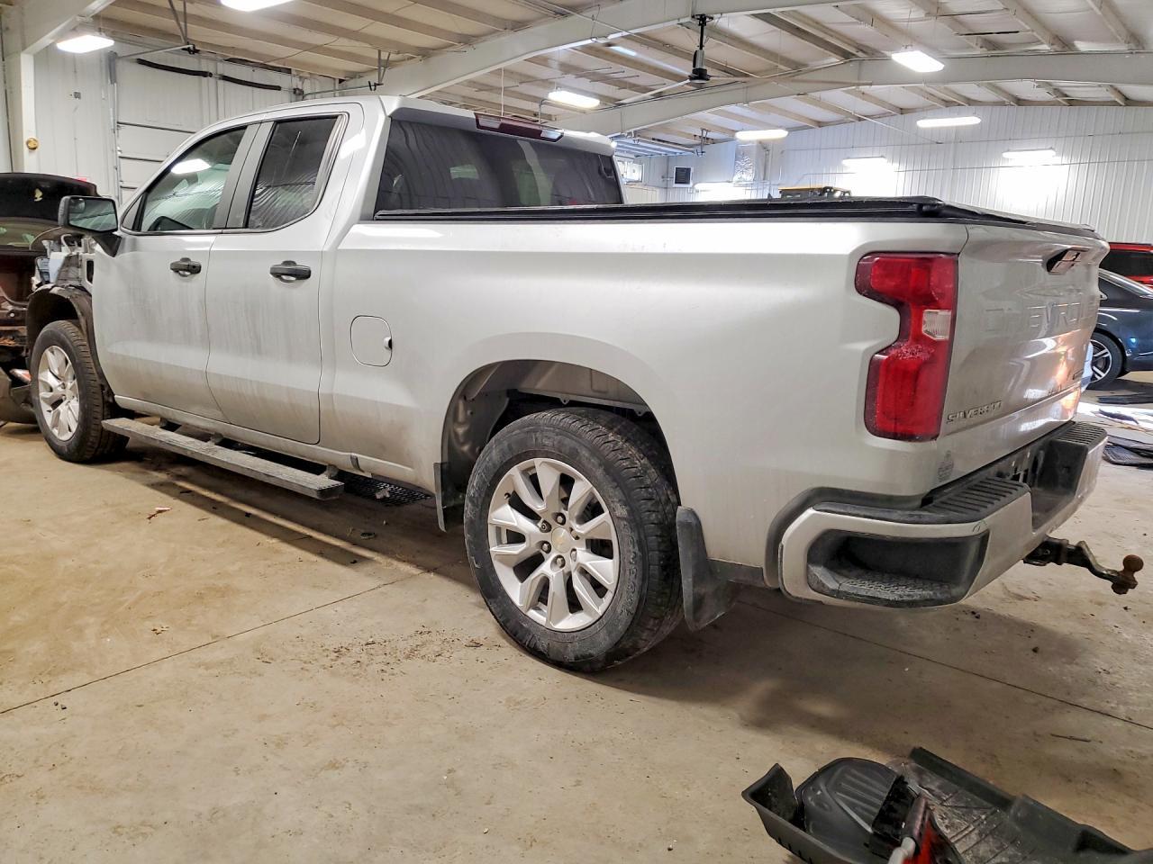 2021 CHEVROLET Silverado
