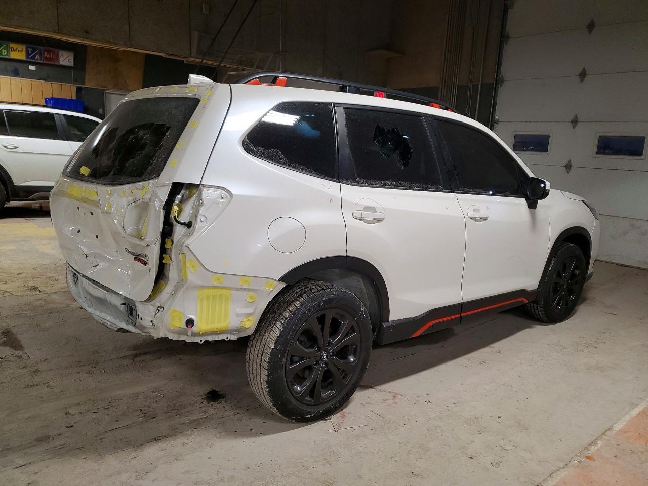 2023 SUBARU FORESTER