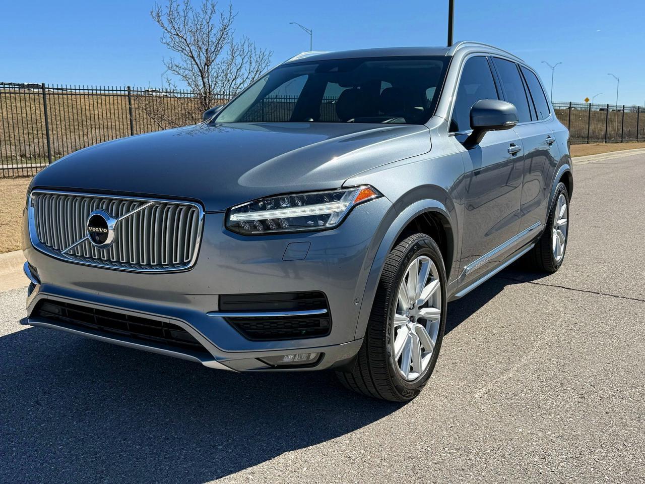2016 VOLVO XC90