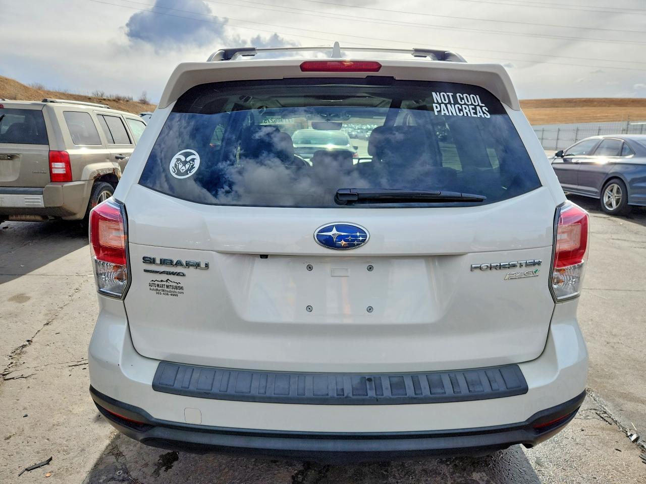 2017 SUBARU FORESTER