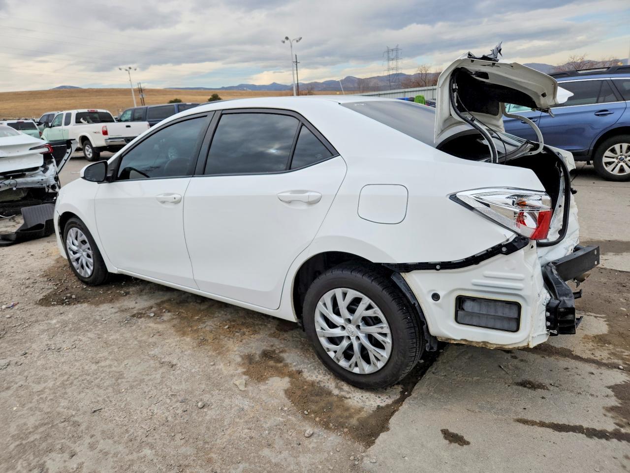 2018 TOYOTA COROLLA