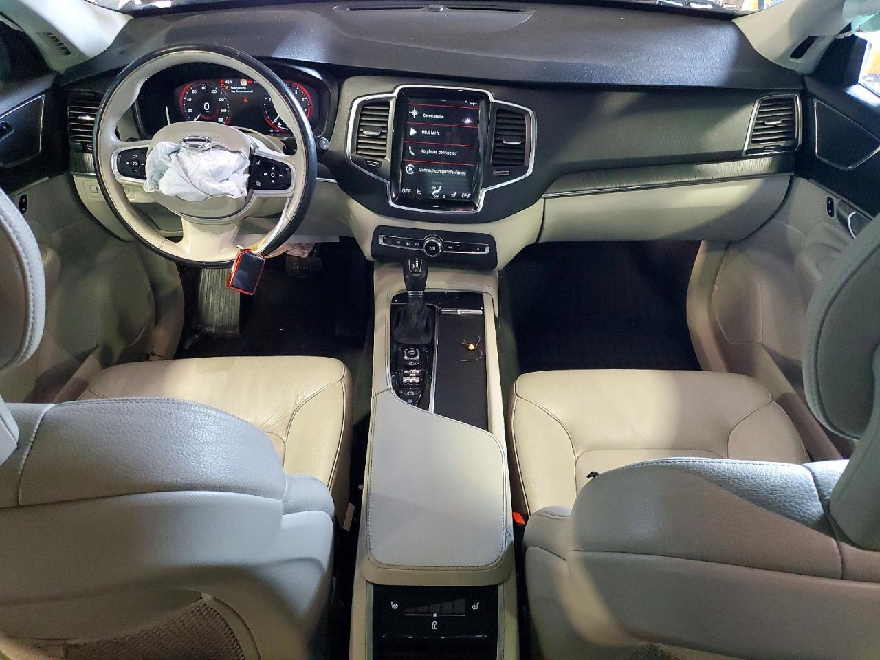 2020 VOLVO XC90