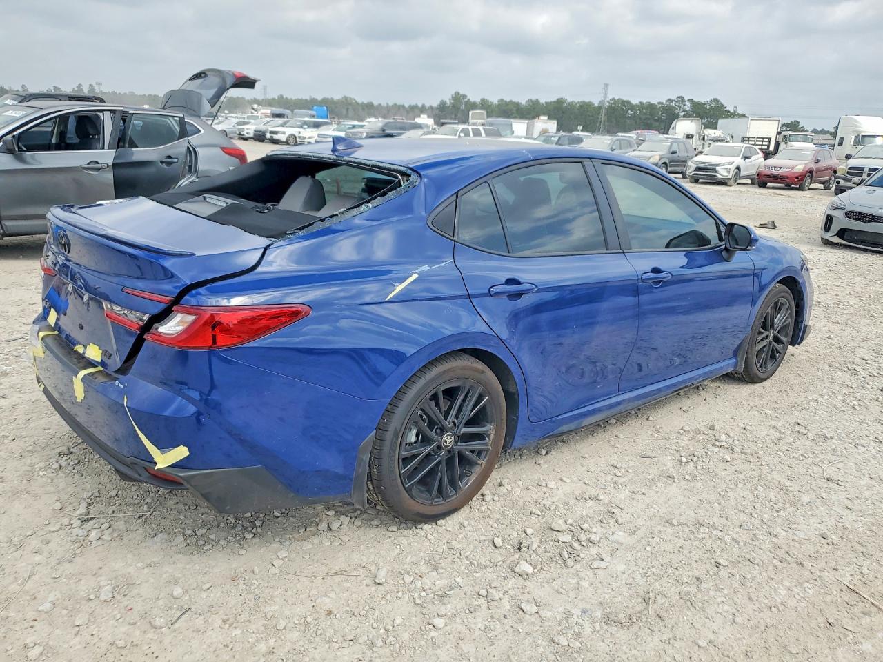 2026 TOYOTA CAMRY