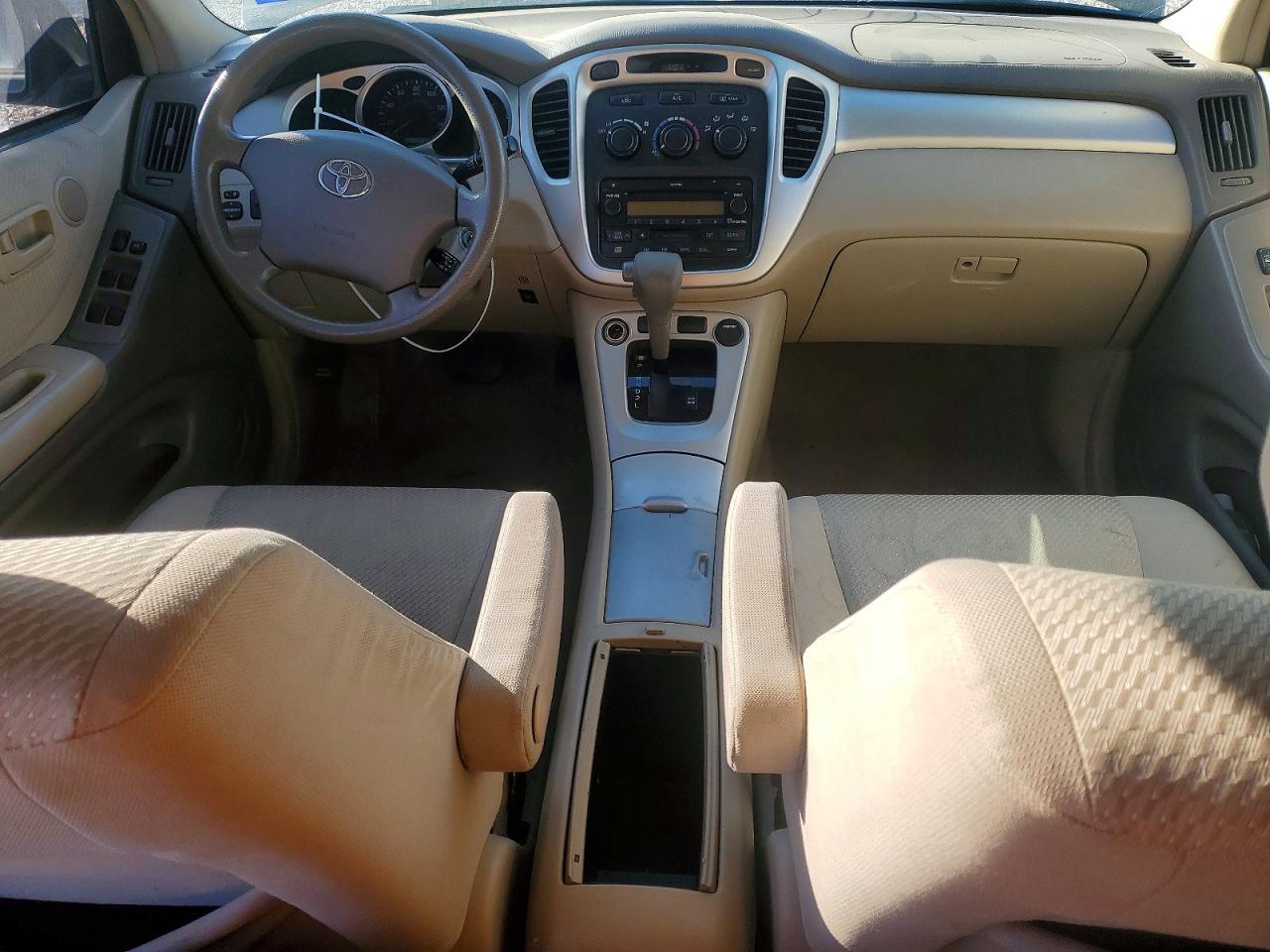2005 TOYOTA HIGHLANDER