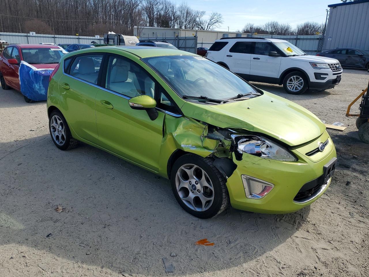 2011 FORD Fiesta