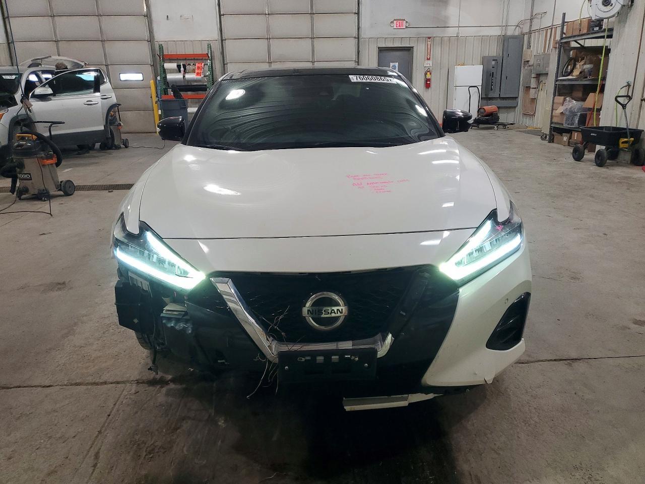 2019 NISSAN Maxima