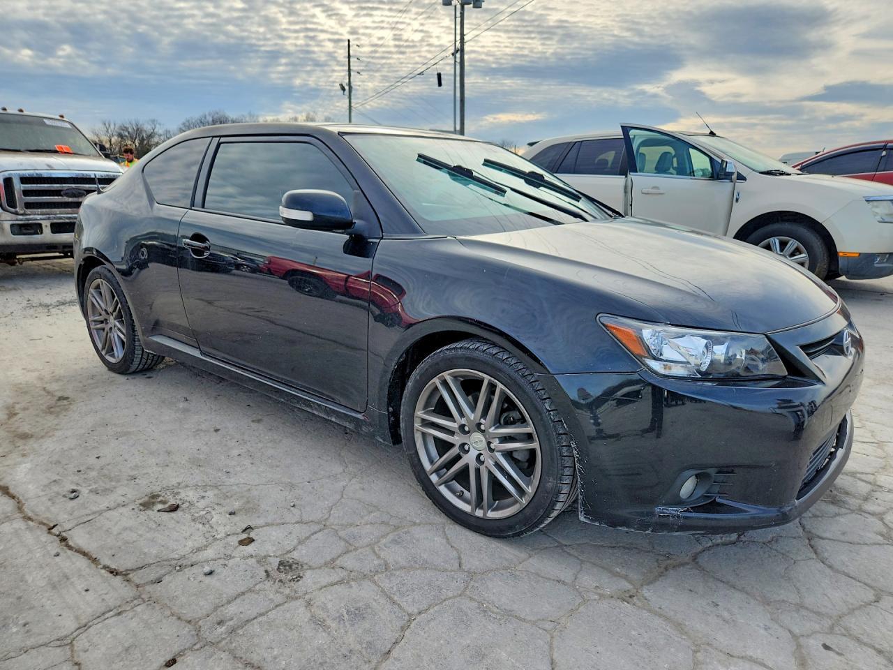 2011 TOYOTA SCION