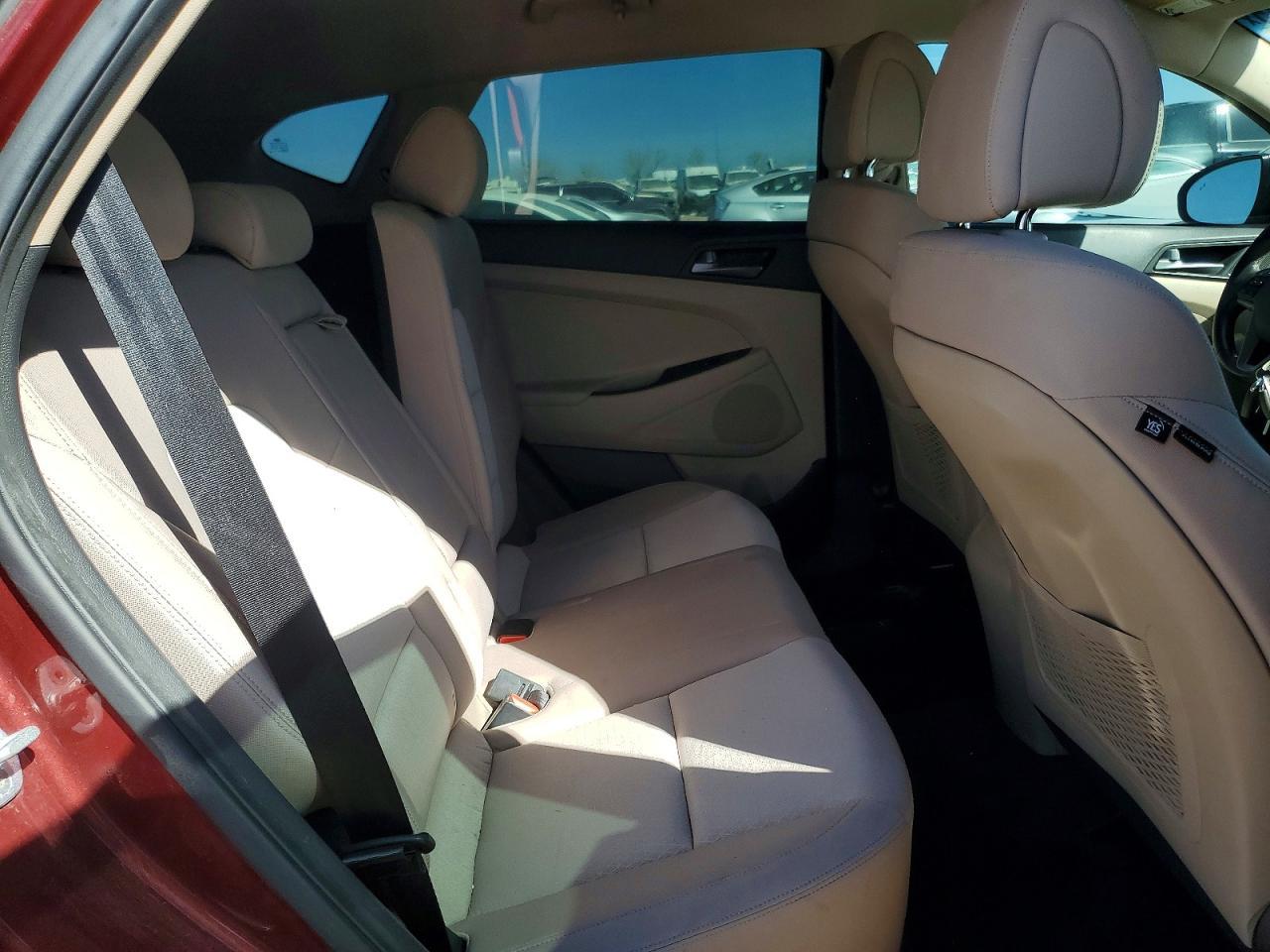 2016 HYUNDAI TUCSON