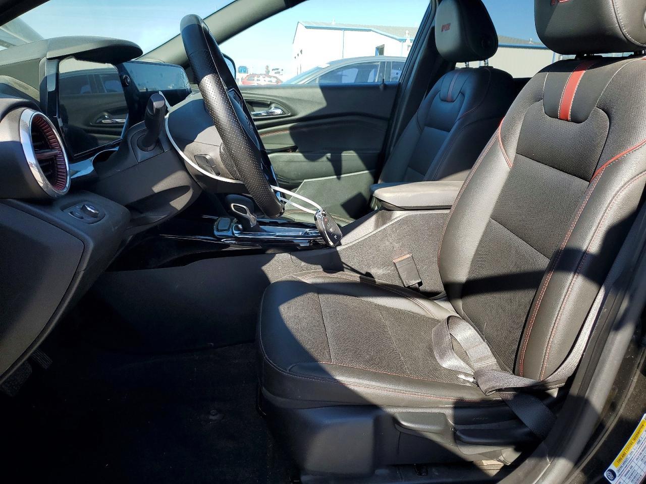 2025 CHEVROLET TRAX