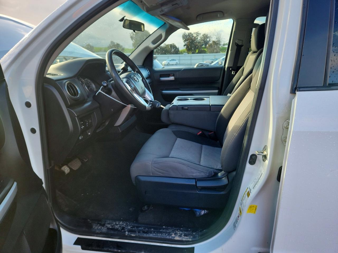 2016 TOYOTA TUNDRA