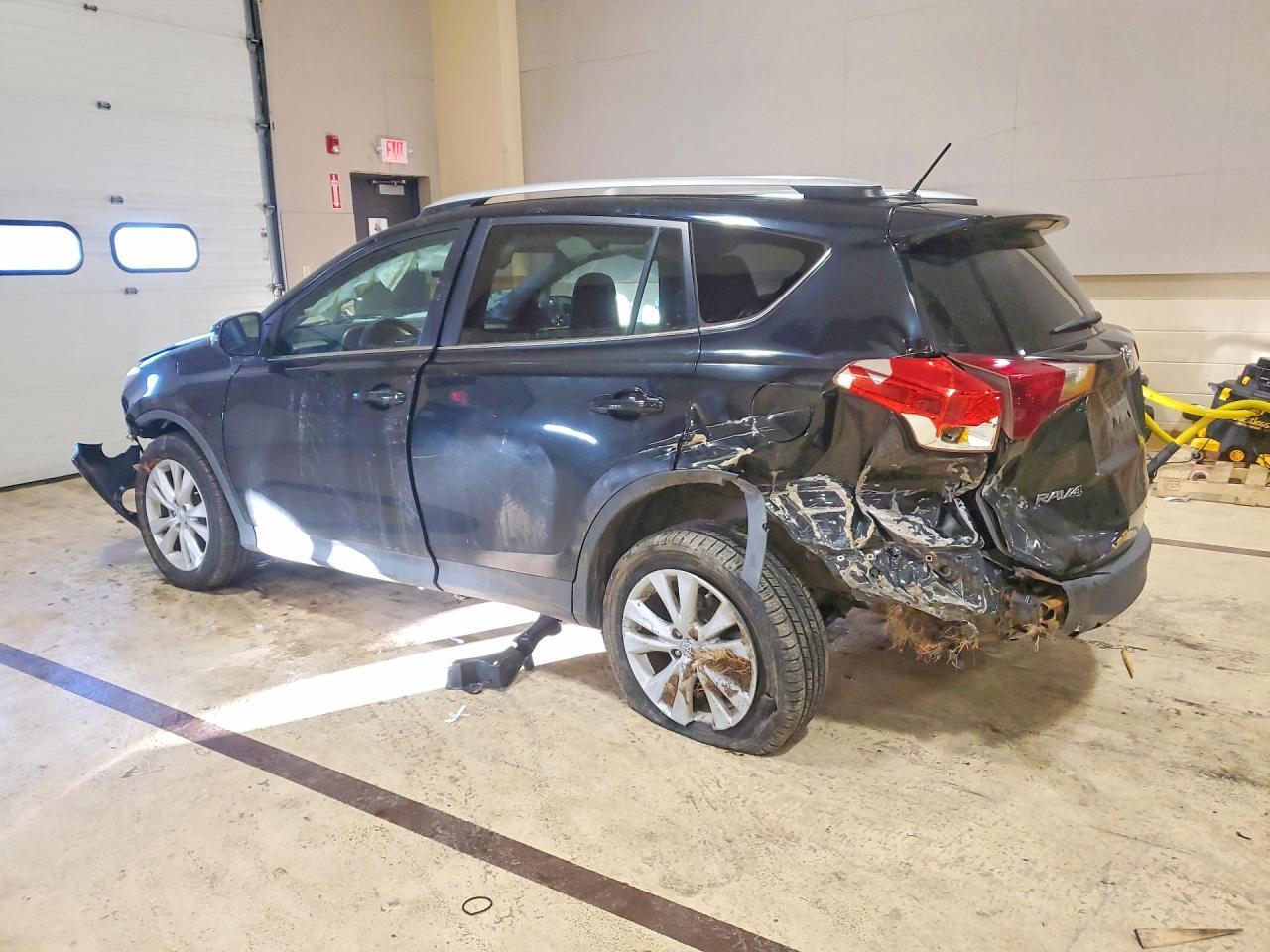 2015 TOYOTA RAV4