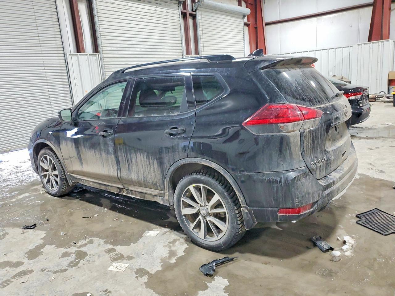 2017 NISSAN ROGUE