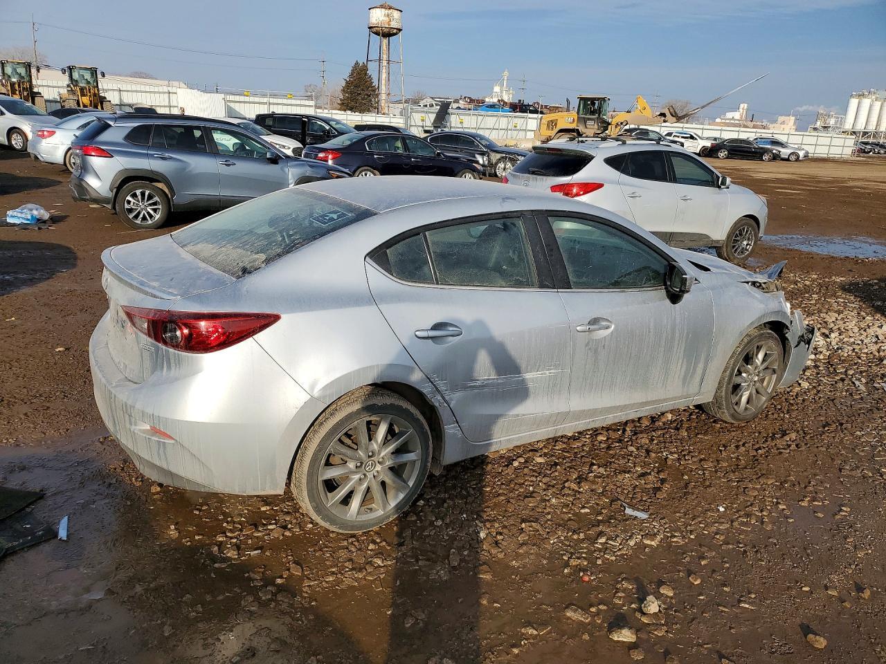 2018 MAZDA 3