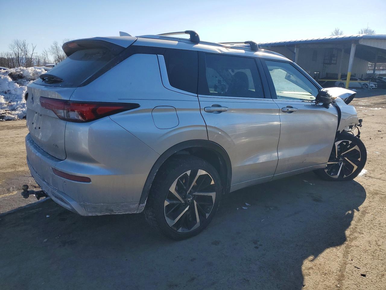 2022 MITSUBISHI outlander