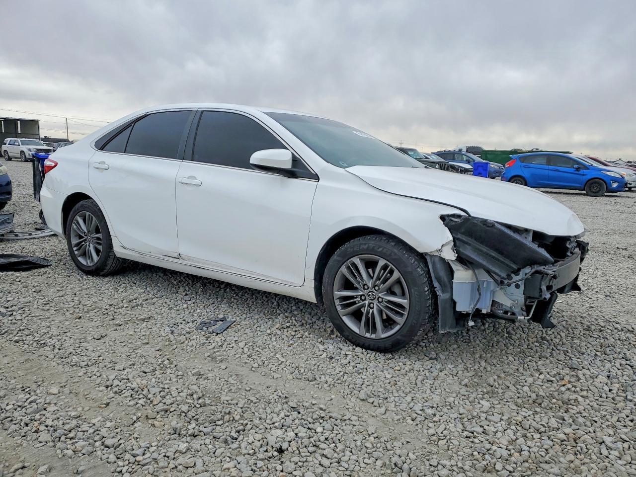 2015 TOYOTA CAMRY