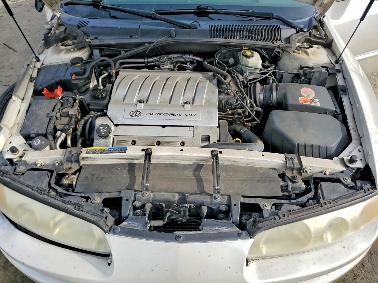 2003 OLDSMOBILE Aurora