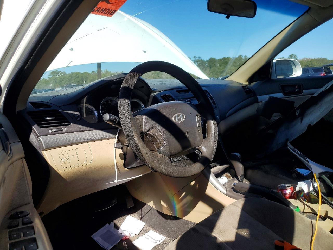 2010 HYUNDAI SONATA