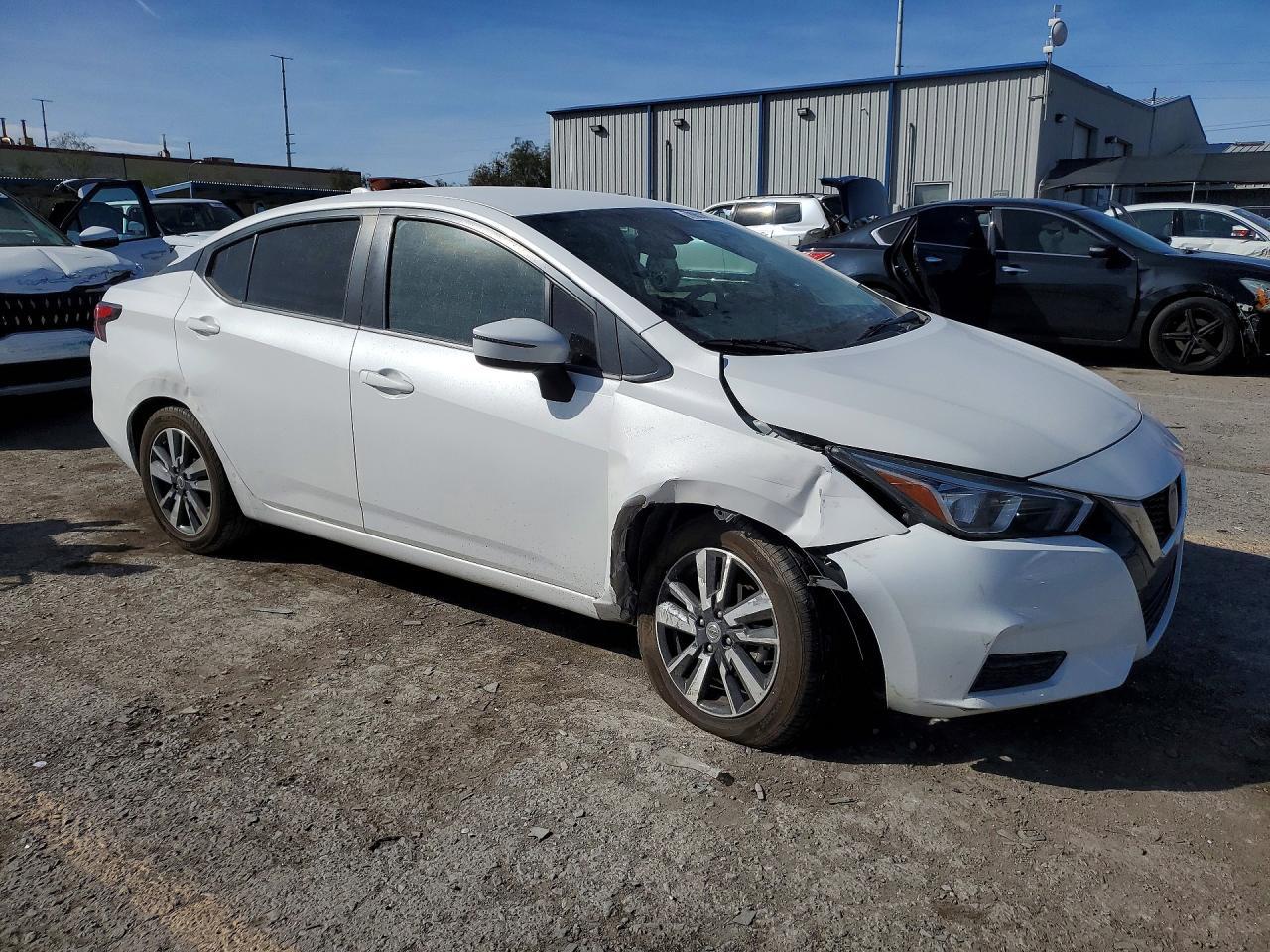 2020 NISSAN VERSA