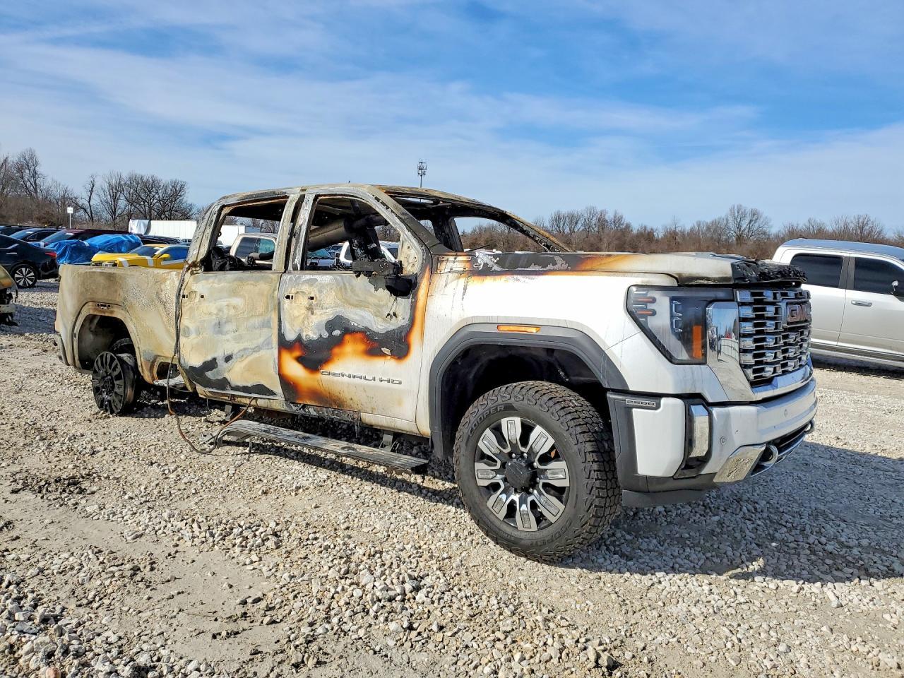 2025 GMC Sierra
