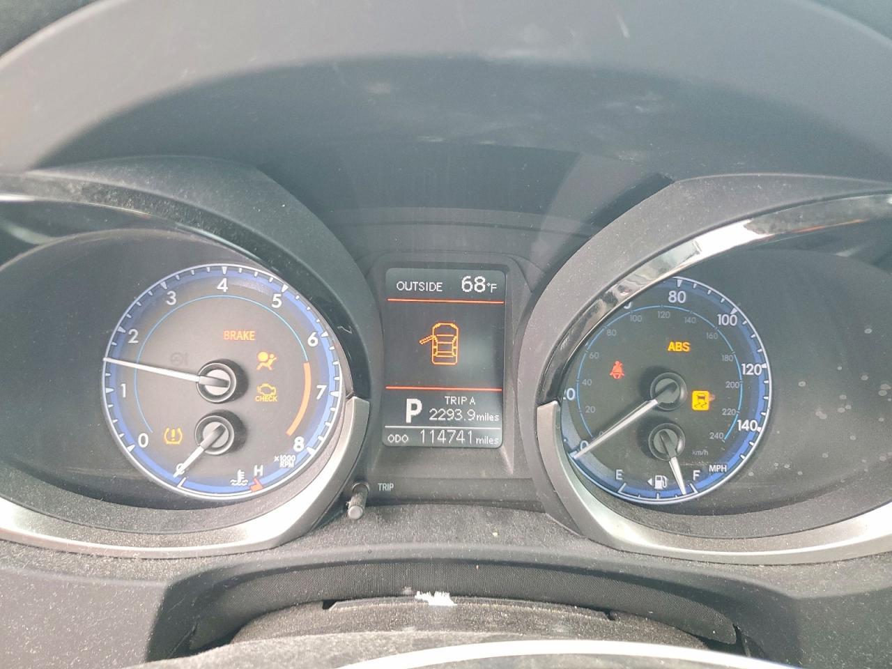 2016 TOYOTA COROLLA
