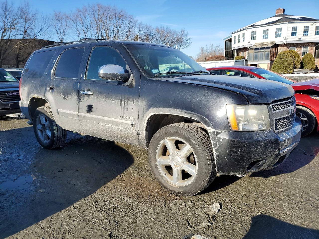 2011 CHEVROLET Tahoe
