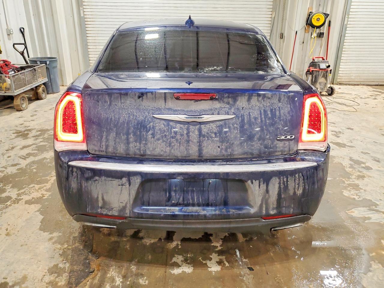 2016 CHRYSLER 300