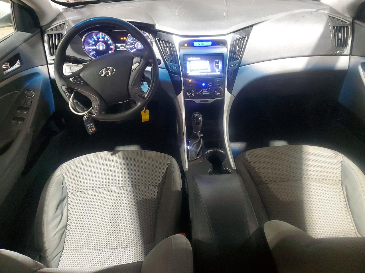 2012 HYUNDAI SONATA