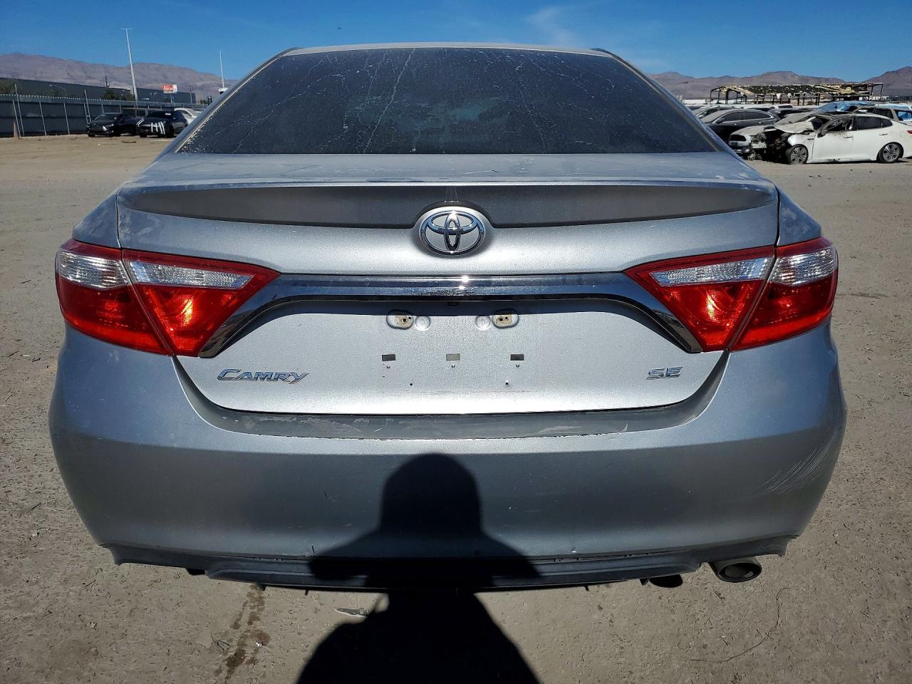 2016 TOYOTA CAMRY
