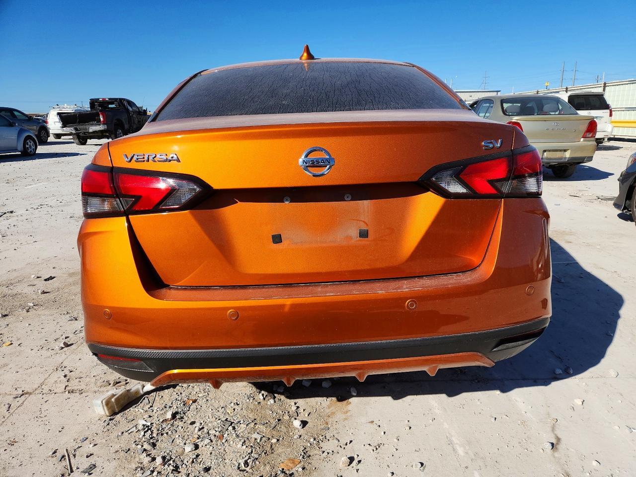 2022 NISSAN VERSA