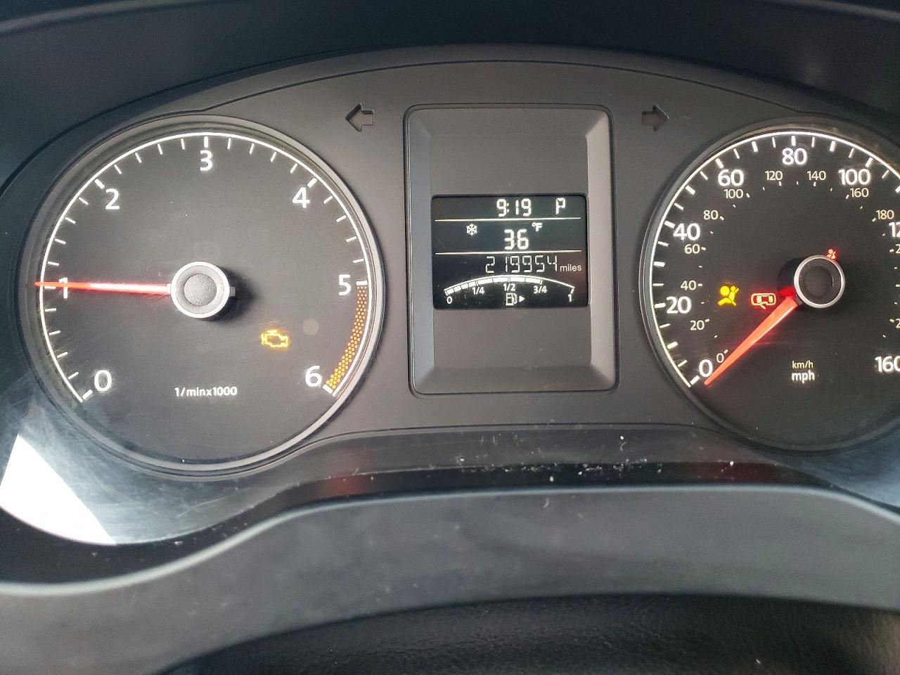 2011 VOLKSWAGEN JETTA