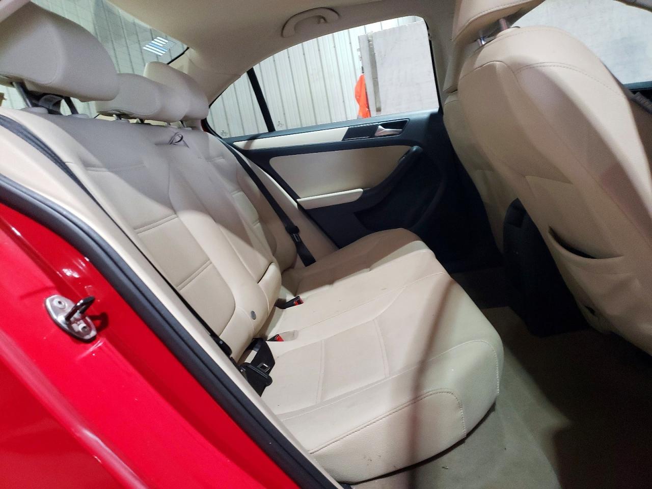 2012 VOLKSWAGEN JETTA