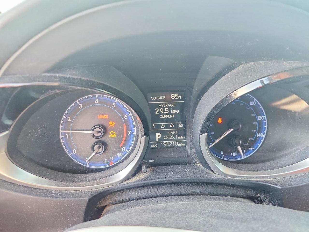 2015 TOYOTA COROLLA
