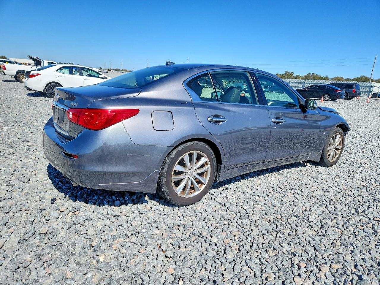 2014 INFINITI Q50