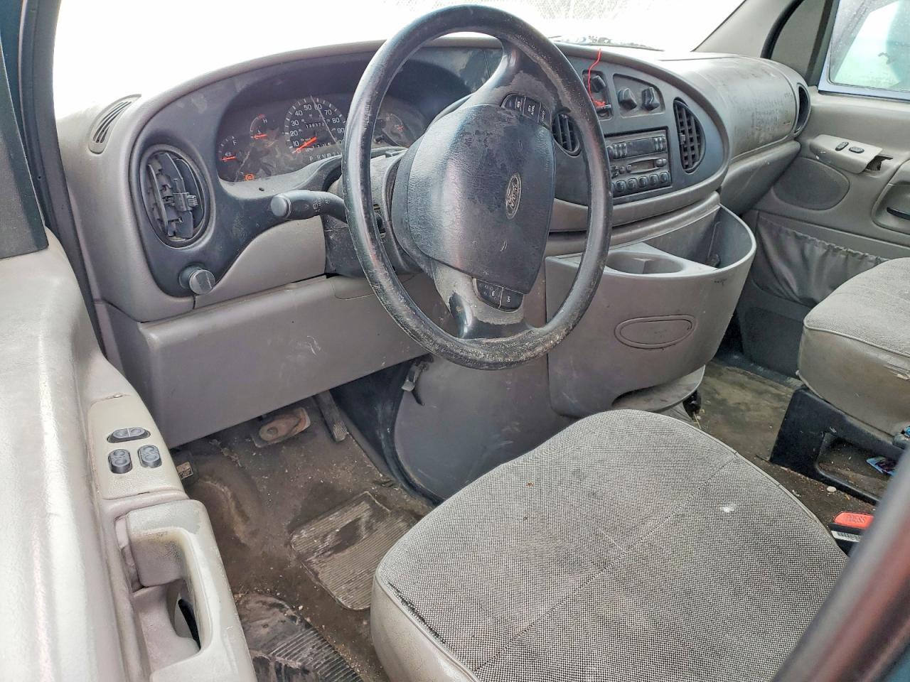 1997 FORD Club Wagon