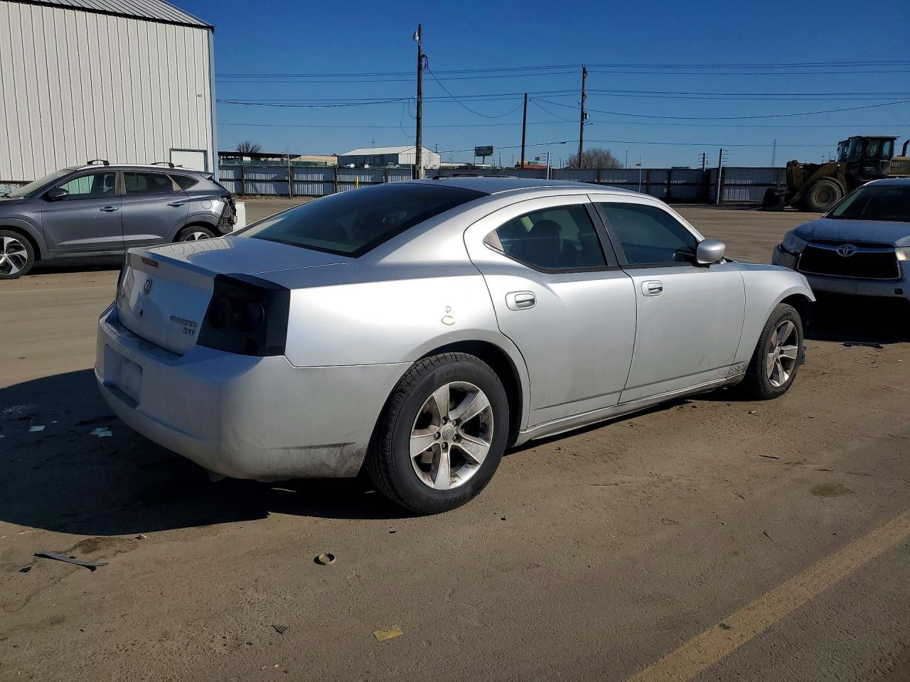 2010 DODGE CHARGER