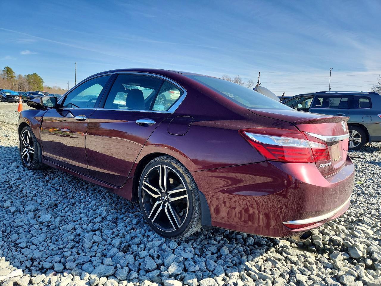 2017 HONDA ACCORD