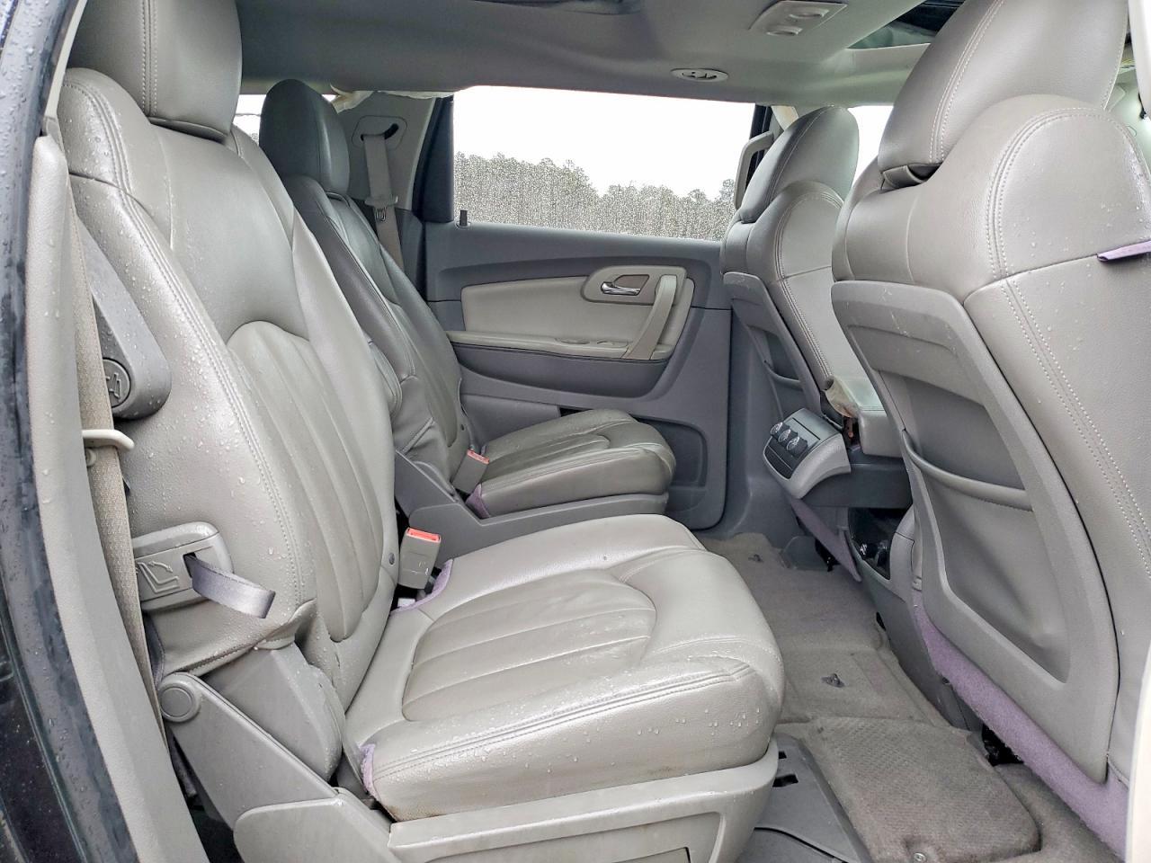 2011 CHEVROLET TRAVERSE