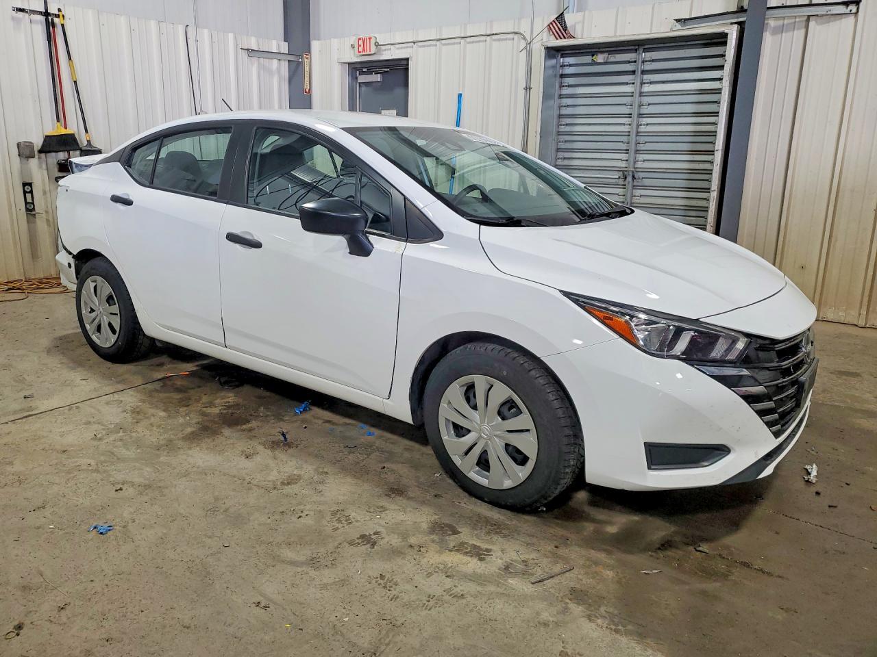2023 NISSAN VERSA