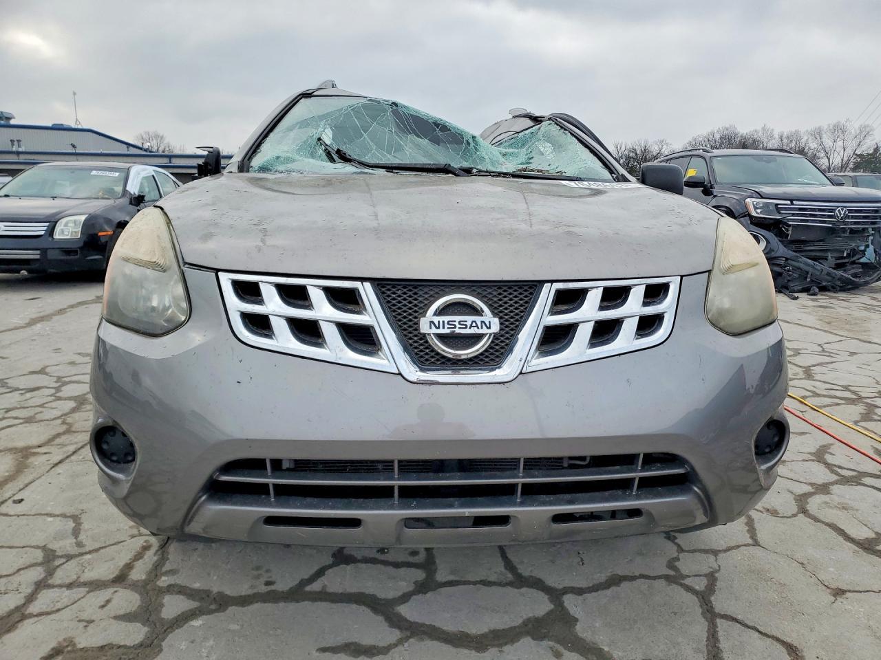 2015 NISSAN ROGUE