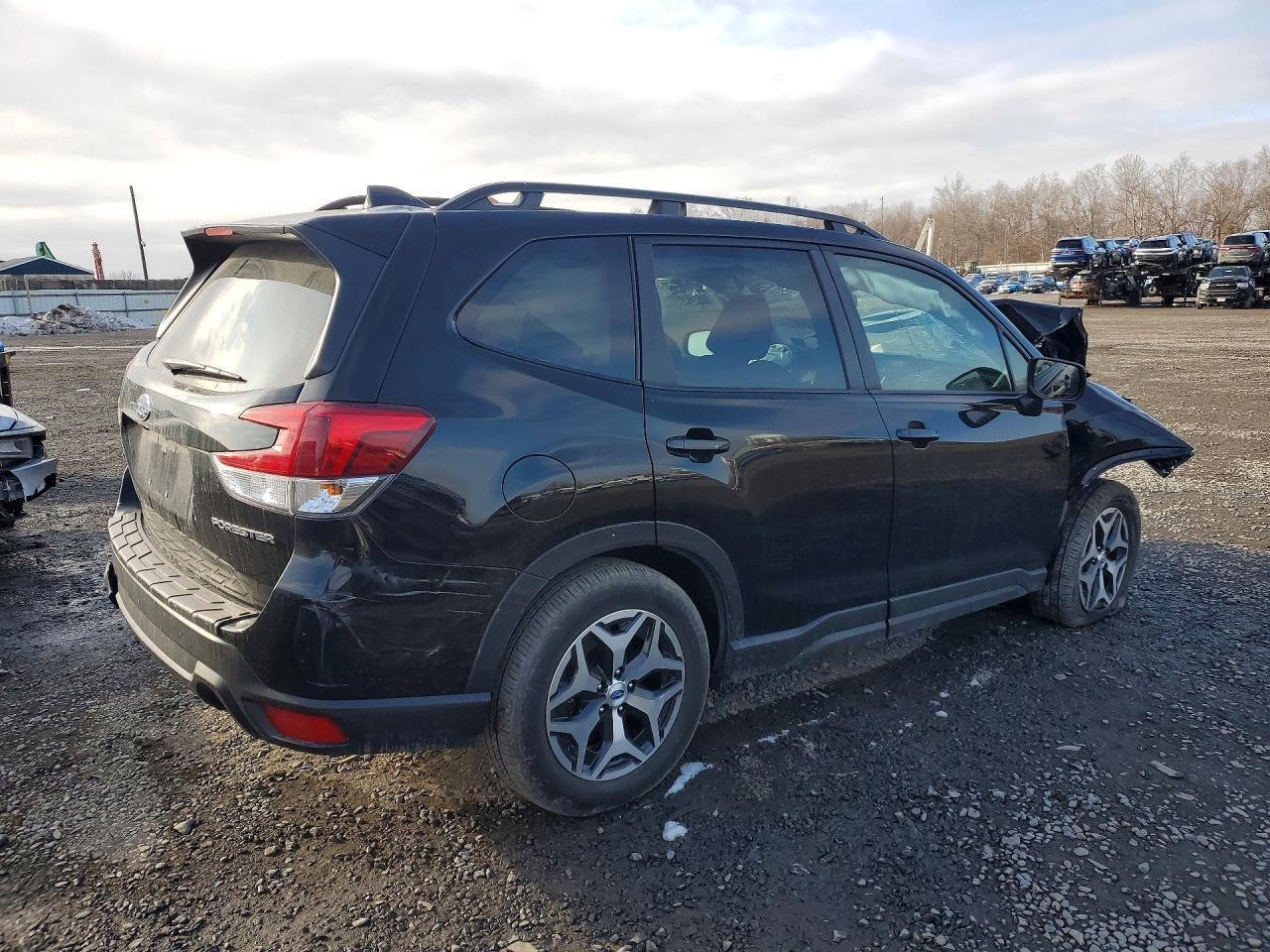 2023 SUBARU FORESTER