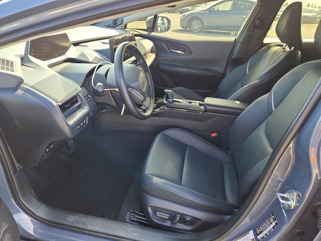 2024 TOYOTA PRIUS