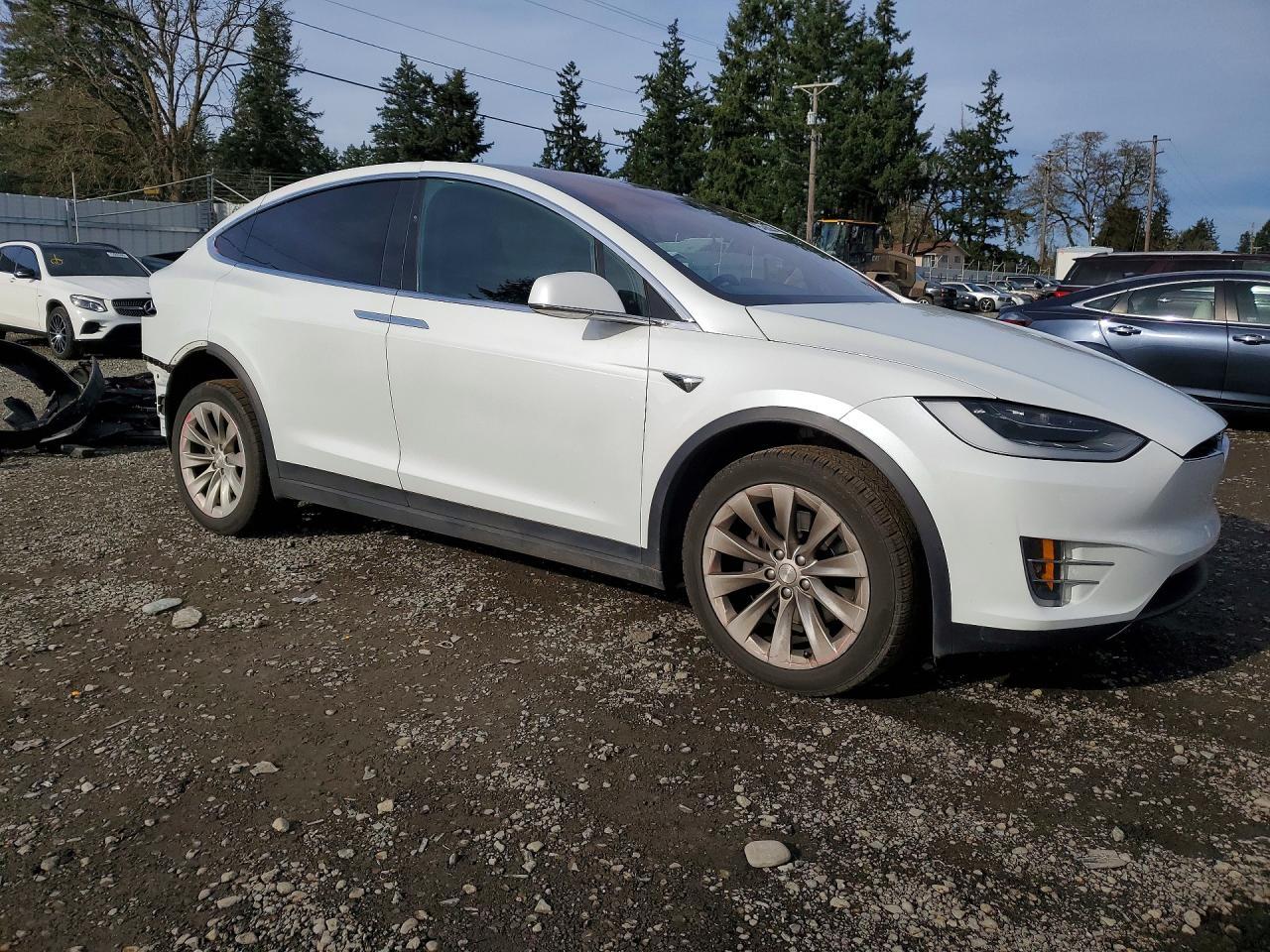 2018 TESLA MODEL X