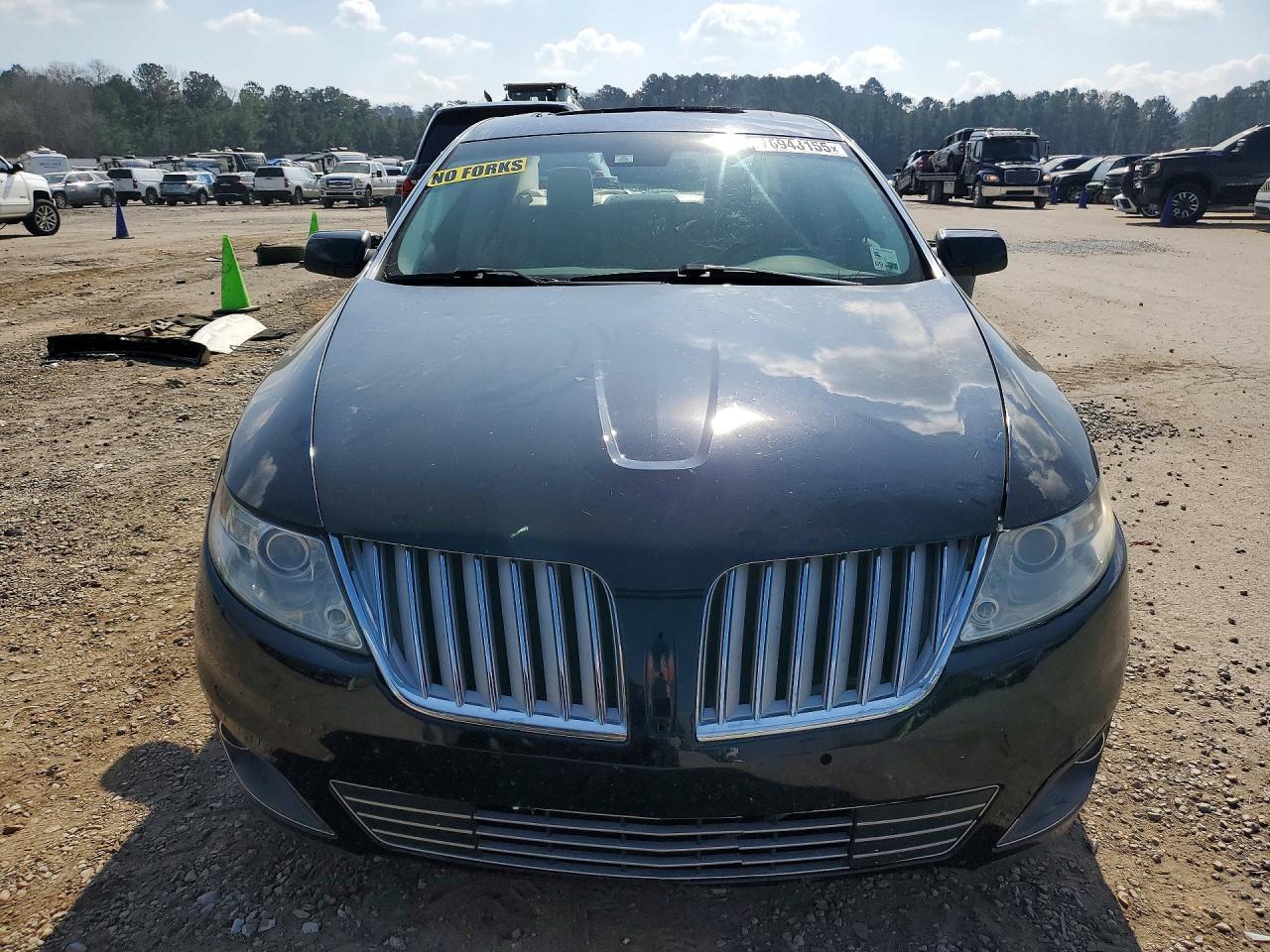 2009 LINCOLN MKS