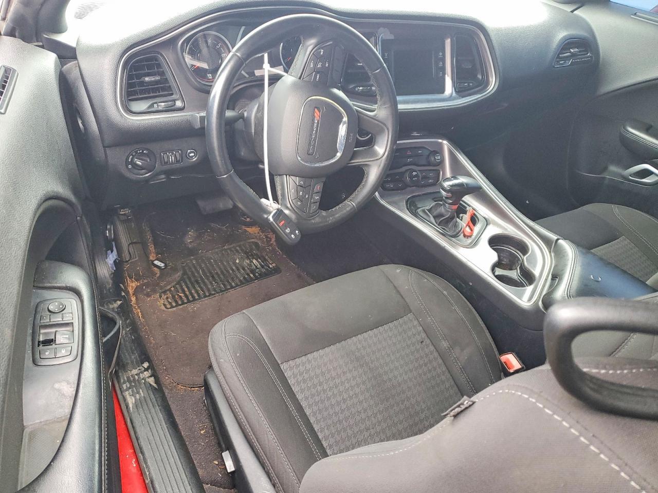 2016 DODGE Challenger