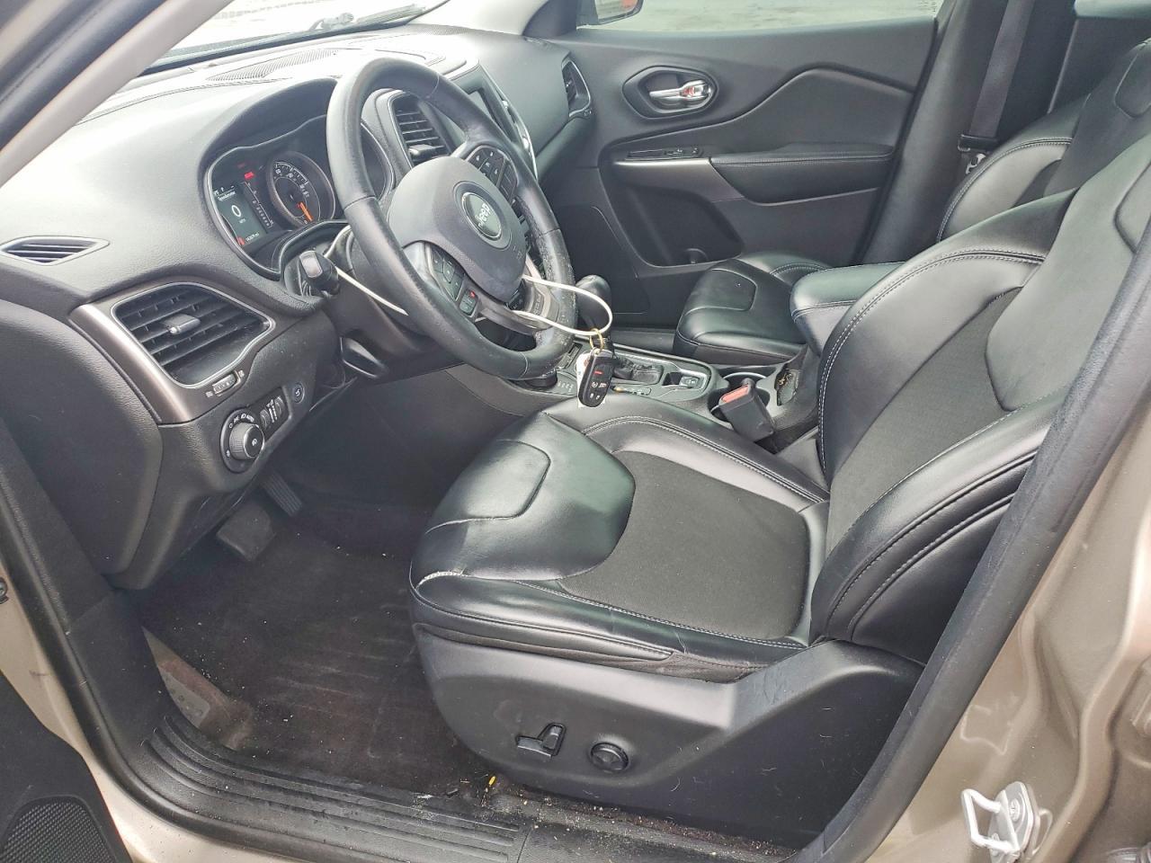 2019 JEEP CHEROKEE