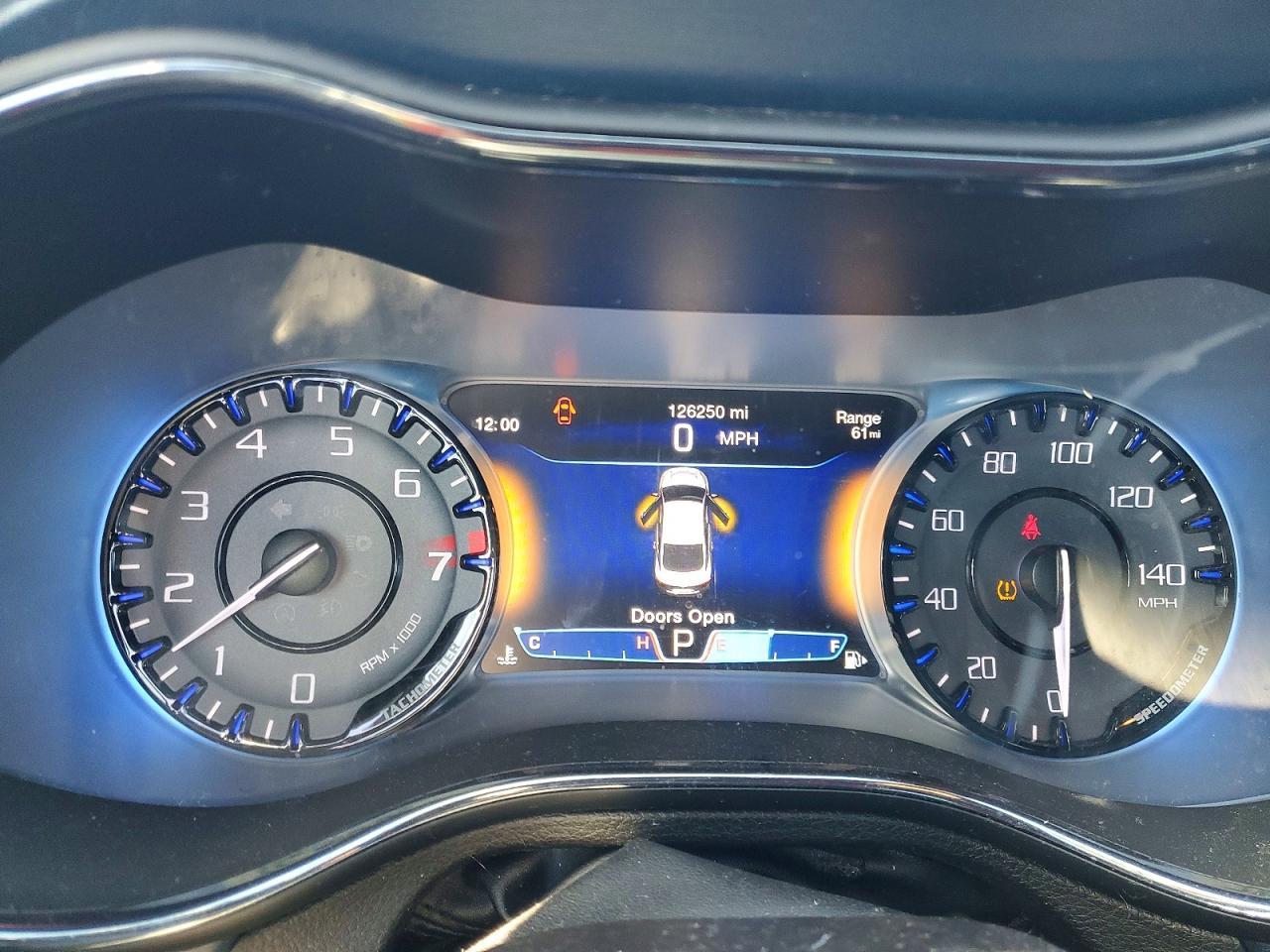 2015 CHRYSLER 200